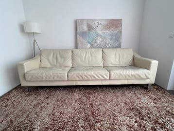 Gratis af te halen: Leolux Antonia 3,5-zits bank leer crème