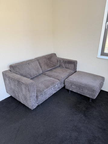 Bank met hocker (GRATIS AF TE HALEN)