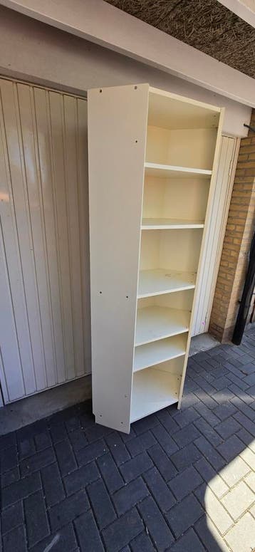 Witte hoekkast met planken - 200x100 cm