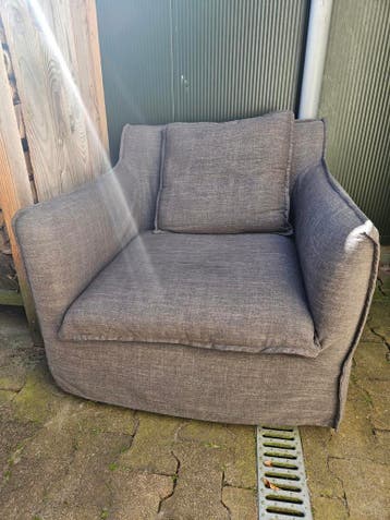 Gratis af te halen: Fauteuil lichtgrijs en donkergrijs