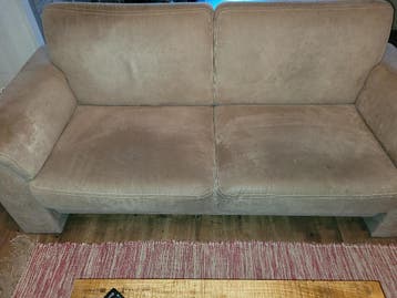 GRATIS : Zandkleurige / beige 2 tot 3 zits bank