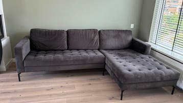Grijze velours hoekbank - GRATIS