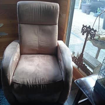 Gratis!  Comfortabele fauteuils - Bruin