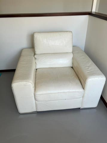 Wit leren love seat Chateau d'Ax - gratis