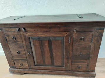 Massief houten dressoir