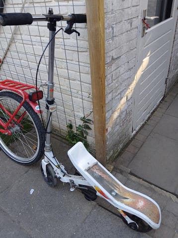 Space scooter - gratis af te halen