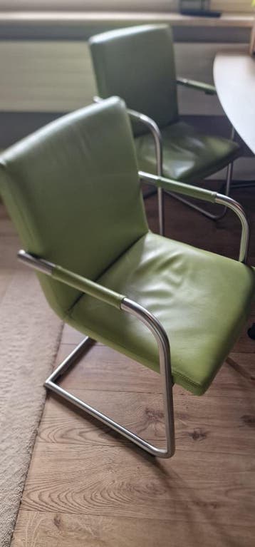 4 fel groene eetkamerstoelen