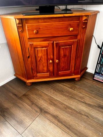 Grenen meubels gratis af te halen in Barneveld