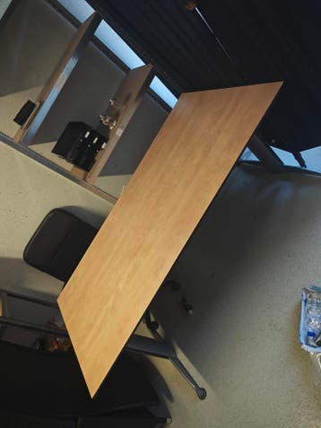 Gratis af te halen: Zit/sta bureau VANDAAG!