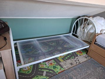 Gratis eenpersoons ijzeren bed