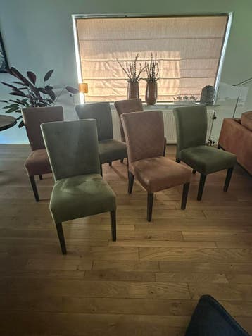 Eetkamer stoelen