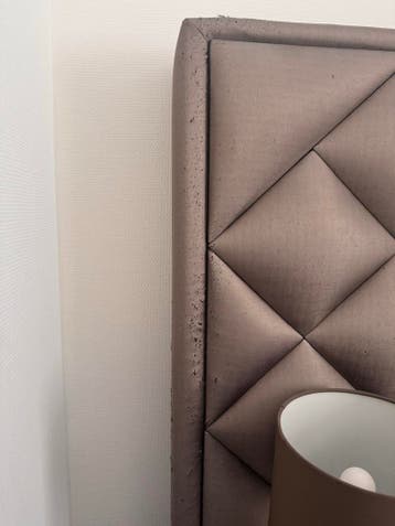 Bedframe 180x200 met nachtkastjes, hoofdbord, voetenbank