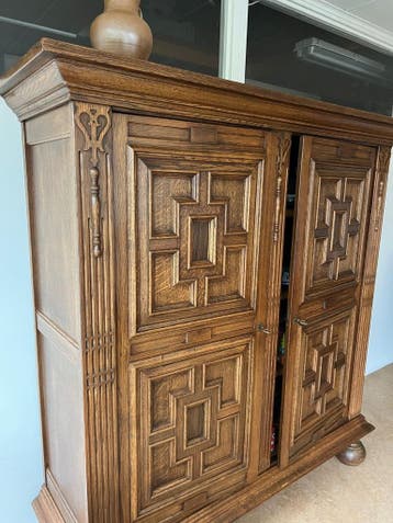 Eikenhouten kast - Uitstekende staat - 160x163x45 cm