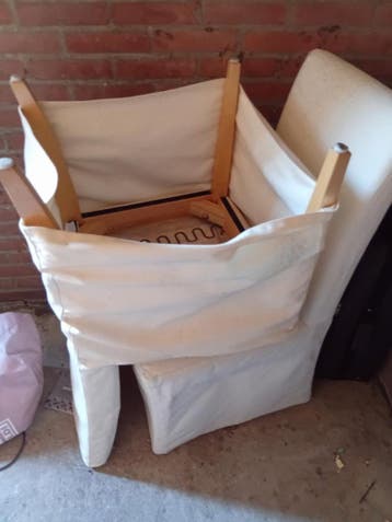 2 stoelen met wasbare hoezen