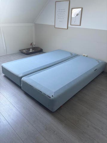 2x Boxspring (zonder matras) 80x200cm - Gratis af te halen