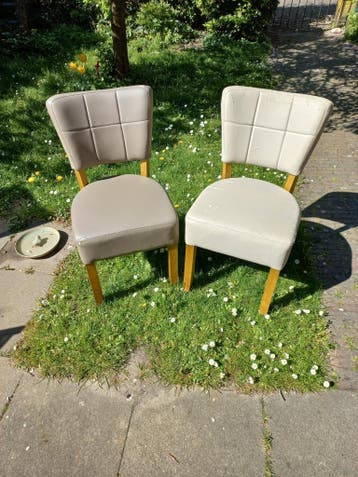 Gratis ophalen 2 stoelen
