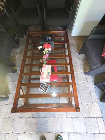 Salontafel 140x80x45 met geslepen glasplaat