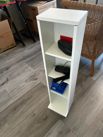 Dvd cd kastje gratis op te halen