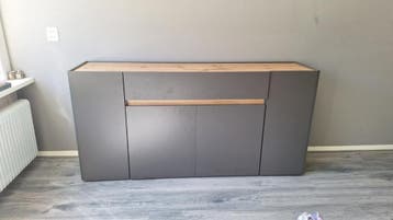 Antraciet dressoir met houtlook blad