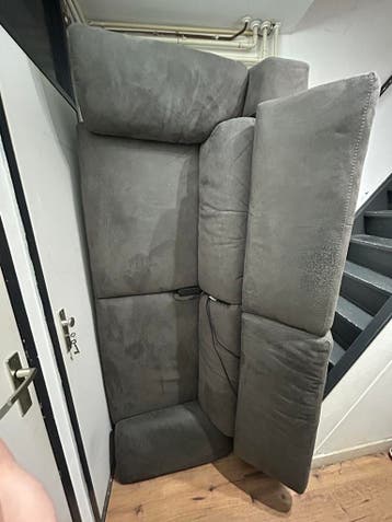 Verstelbare bank met oplaadpoort