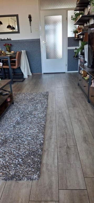 Gratis 25 vierkante meter als nieuw 8   laminaat