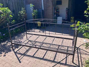 Leuk 1-persoonsbed! Gratis op te halen. Compleet.