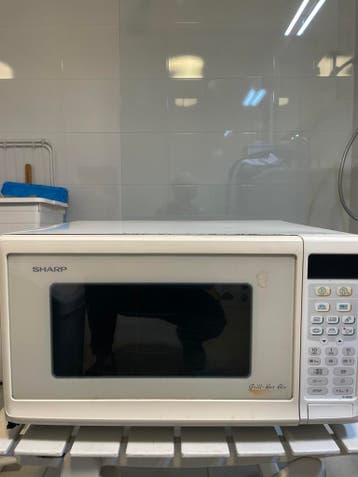 Sharp Magnetronoven met Grill en Hete Lucht (1000W)