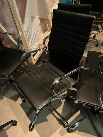 7x Zwarte Bureaustoelen - Comfortabel en Stijlvol