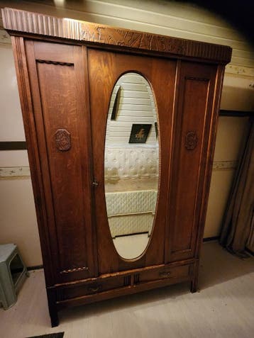 “Oma” kast 200x135x55
