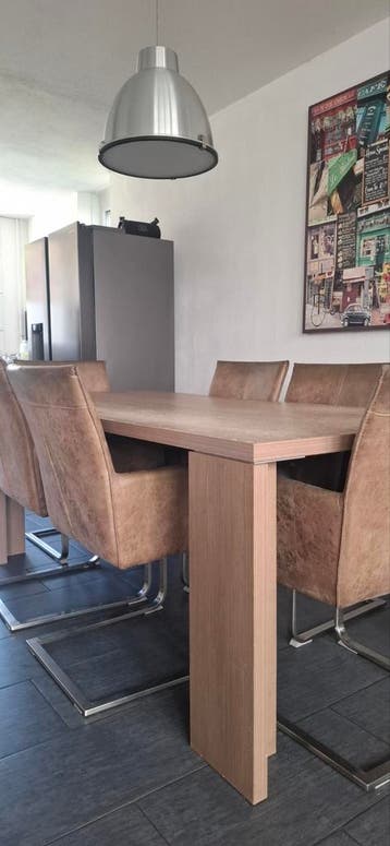 MOET SNEL WEG Eetkamertafel 95x200