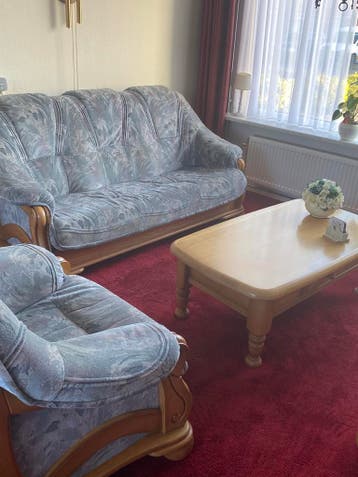 Gratis bank en stoelen