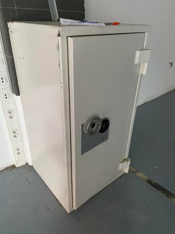 Kluis 820 kg gratis af te halen