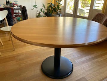 Ronde eettafel