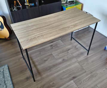 Industrieel bureau, hout en metaal | gratis afhalen