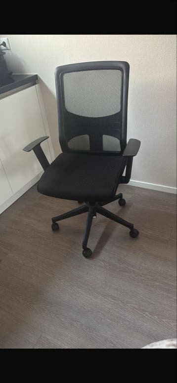 Zwarte Bureaustoel met Mesh Rugleuning