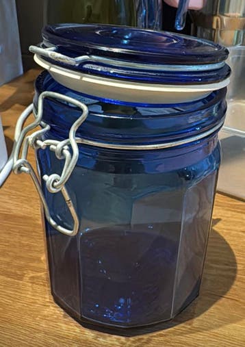 Gratis Glas Blauwe voorraadpot gezocht