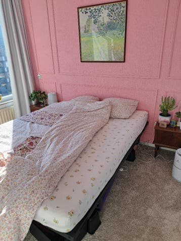 Gratis bed, matras en matrasovertrek