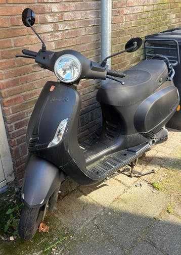 Gratis La Souris scooter uit 2024 - Let op: met WOK