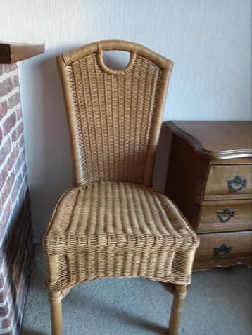 Set van 3 rieten stoelen