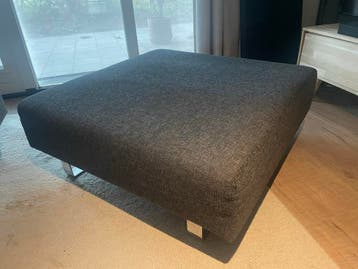 Gratis: Goossens Milaan hocker antraciet