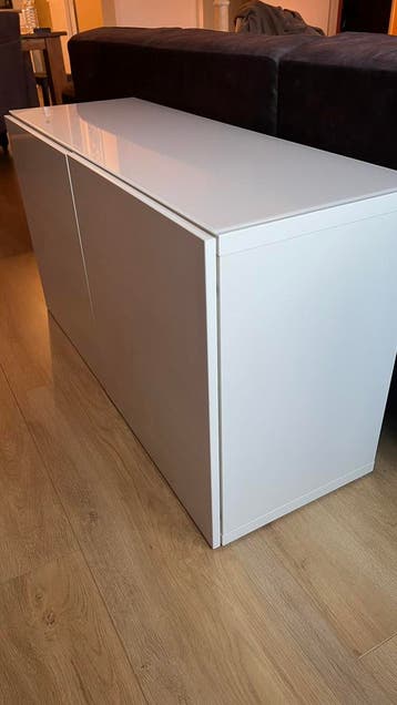 Gratis besta kast met glasplaat