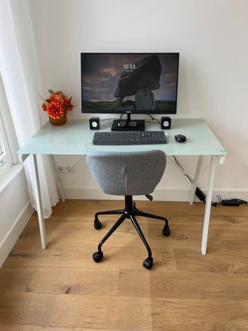 Bureau compact - gratis