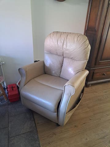 Gratis afhalen, leren stoelen