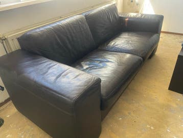 Comfortabele donkerbruine leren bank