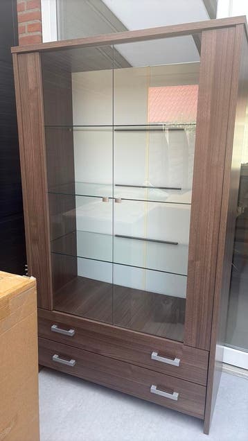Gratis vitrine kast