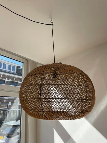 Houten hangde lamp