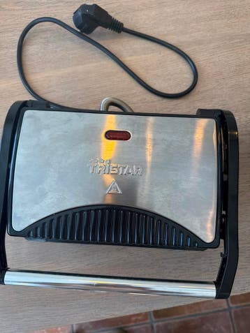 Tristar Grill/Tosti-ijzer - Compact en Gebruiksvriendelijk