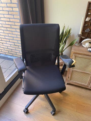 Gratis af te halen: Comforto bureaustoel (leuning defect)