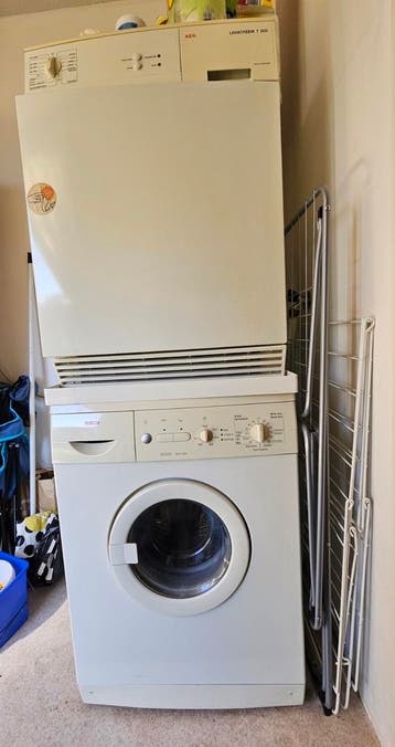 Bosch Wasmachine en AEG Lavatherm Wasdroger Set