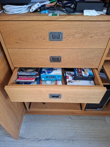 Massief eiken wandkast